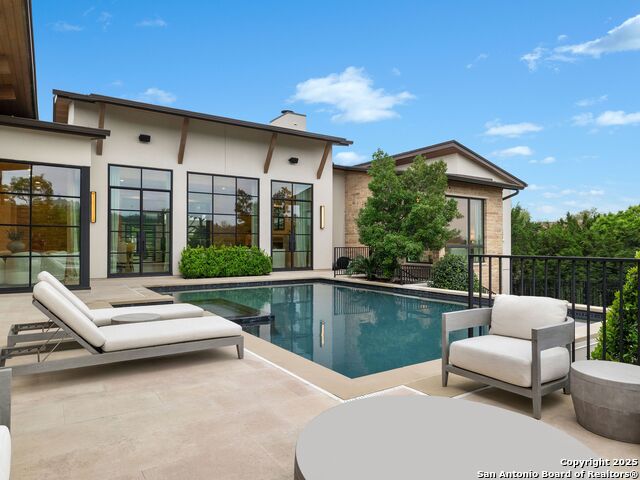 Listing photo id 33 for 4701 Peralta Lane