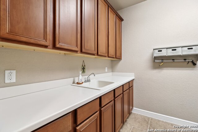 Image 26 of 44 For 11814 Lampasas Trl