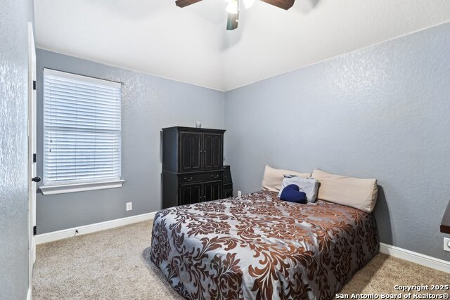Image 32 of 44 For 11814 Lampasas Trl