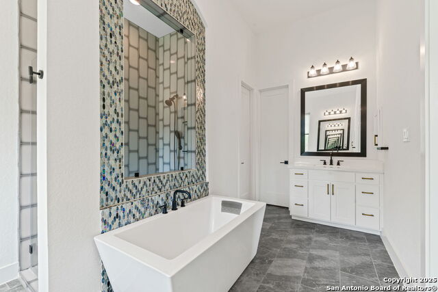 Image 12 of 19 For 2134 Kerrisdale