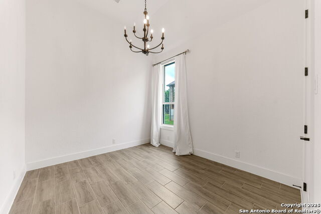 Image 15 of 19 For 2134 Kerrisdale