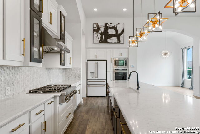 Image 7 of 19 For 2134 Kerrisdale