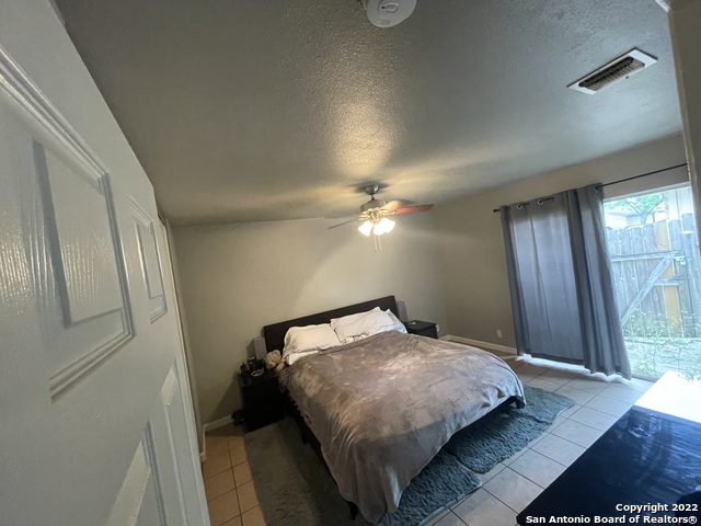 Image 5 of 14 For 6850 Mountain Spring St