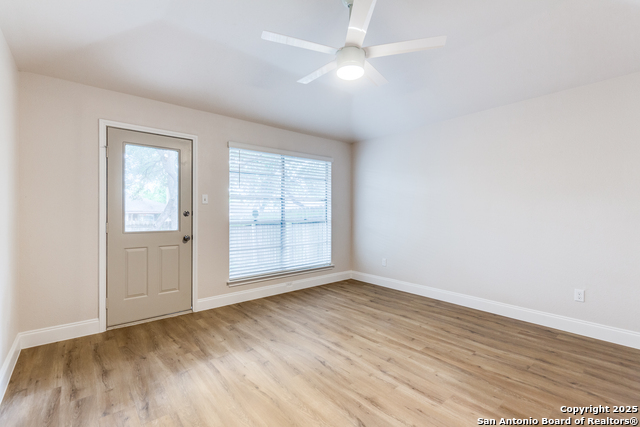 Image 14 of 25 For 9503 Deerbrook