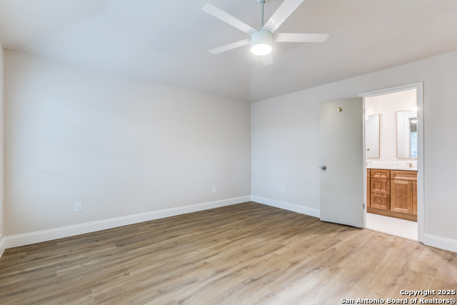 Image 15 of 25 For 9503 Deerbrook