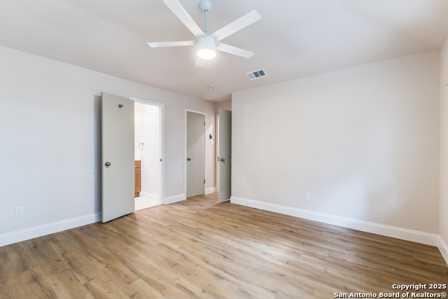 Image 16 of 25 For 9503 Deerbrook