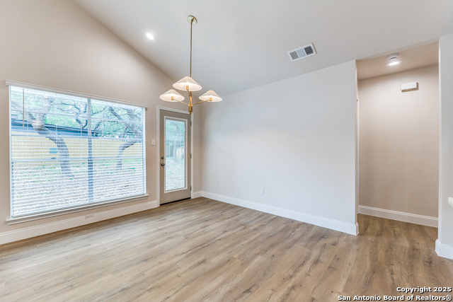 Image 17 of 25 For 9503 Deerbrook