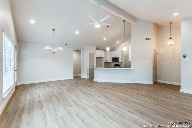Image 5 of 25 For 9503 Deerbrook