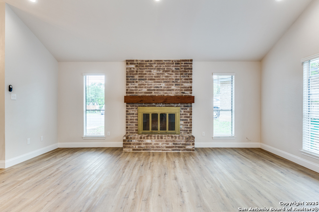 Image 6 of 25 For 9503 Deerbrook