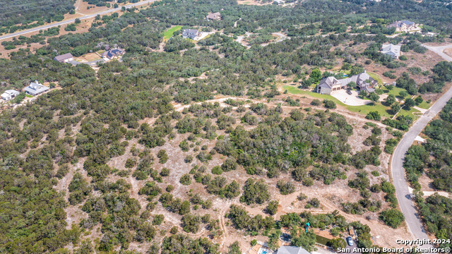 Listing photo id 8 for 14333 Santa Loma