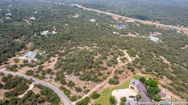 Listing photo id 12 for 14333 Santa Loma