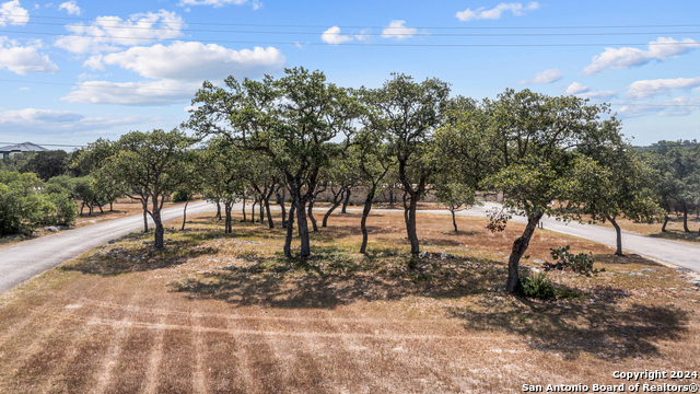 Listing photo id 15 for 14333 Santa Loma
