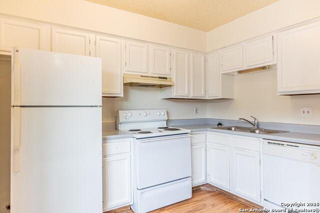Image 10 of 30 For 10565 Starcrest Dr