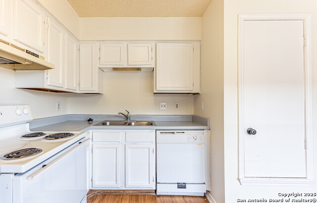 Image 12 of 30 For 10565 Starcrest Dr
