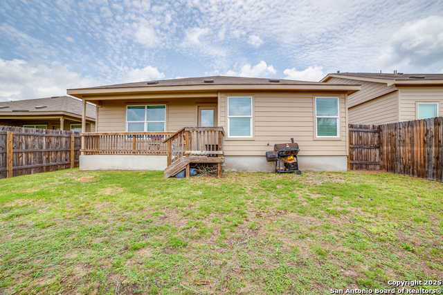 Listing photo id 22 for 950 Albatross Way