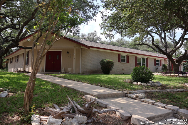 Image 2 of 28 For 405 Kimberly Dr