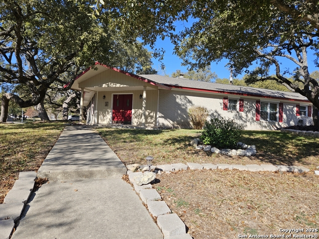 Image 4 of 28 For 405 Kimberly Dr