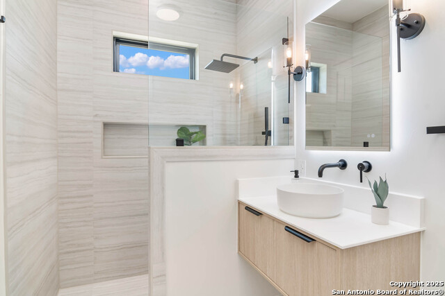 Image 30 of 62 For 9412 Midsomer