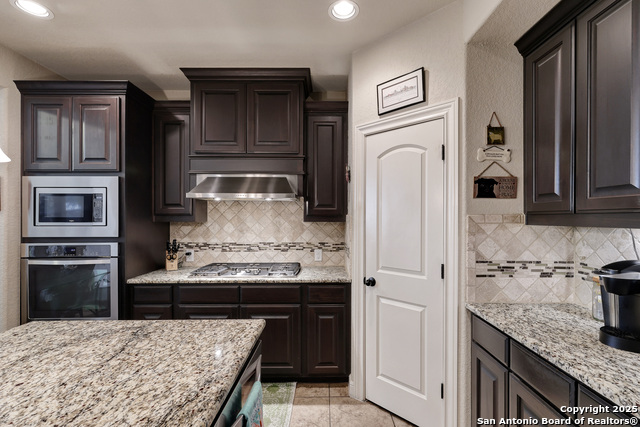 Image 13 of 40 For 3811 Valencia Ct