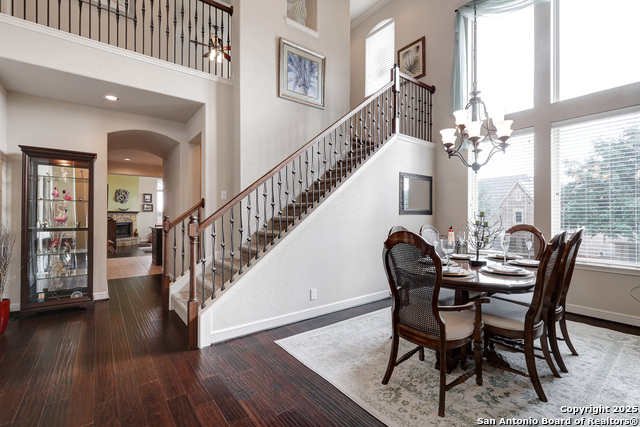 Image 9 of 40 For 3811 Valencia Ct