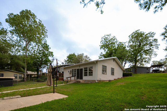 Image 28 of 30 For 526 Cypress Ridge