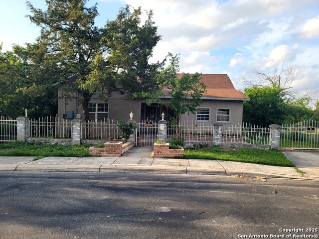 Details for 415 Gray  , San Antonio, TX 78208