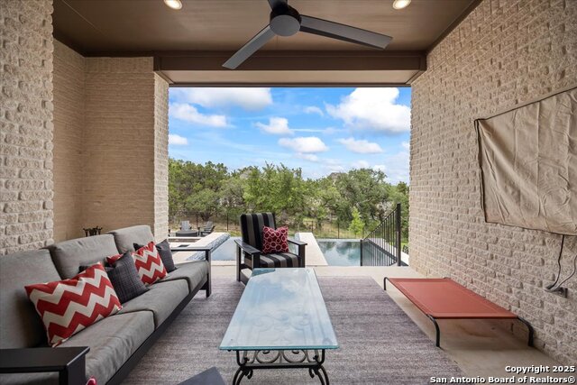 Image 35 of 52 For 26626 Marni Pl