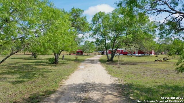 Details for 410 Rodeo Dr, Seguin, TX 78155