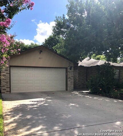 Details for 917 Seminole, New Braunfels, TX 78130