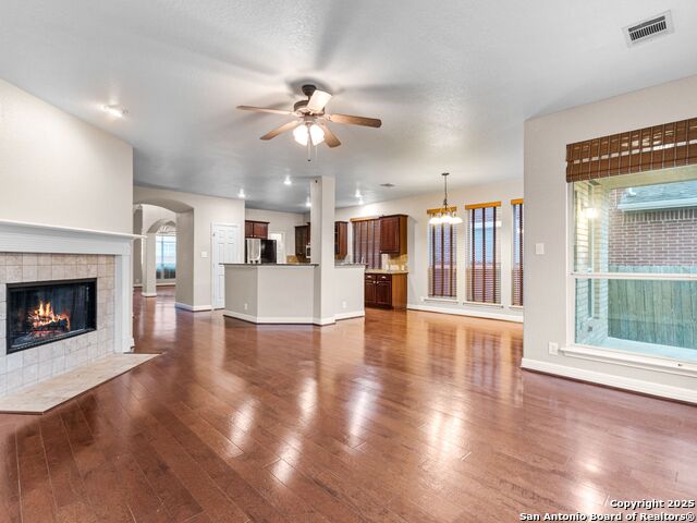 Image 17 of 33 For 24231 Canyon Row