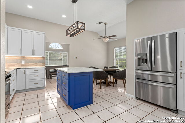 Image 11 of 31 For 2208 - 2212 Arbor Pl