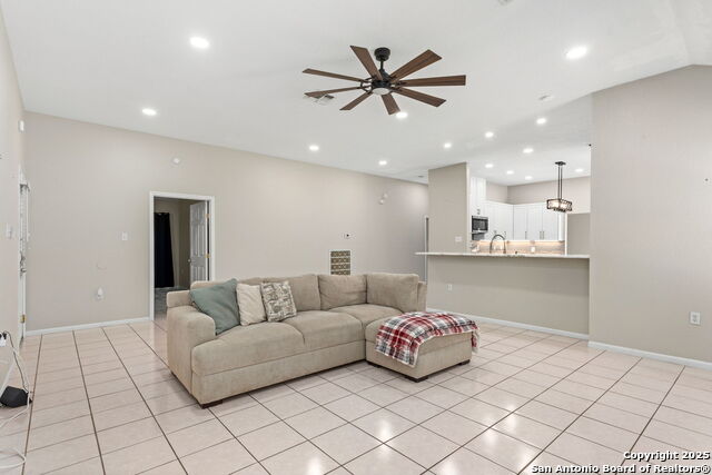 Image 15 of 31 For 2208 - 2212 Arbor Pl