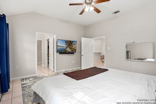 Image 17 of 31 For 2208 - 2212 Arbor Pl