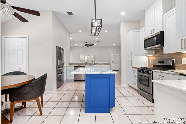 Image 8 of 31 For 2208 - 2212 Arbor Pl