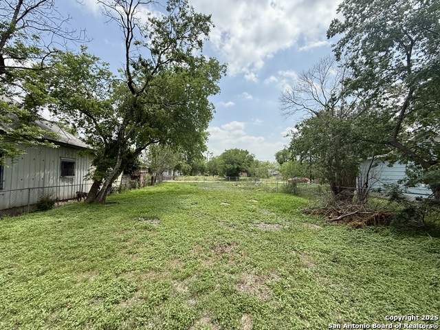 Image 10 of 17 For 622 Martin Luther King Dr