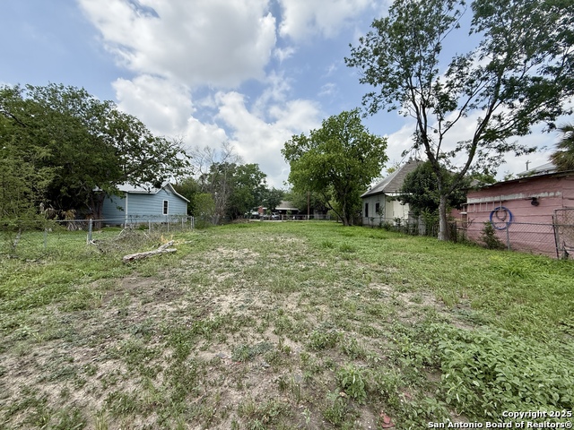 Image 4 of 17 For 622 Martin Luther King Dr