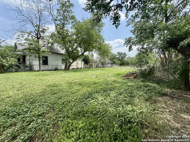 Image 8 of 17 For 622 Martin Luther King Dr
