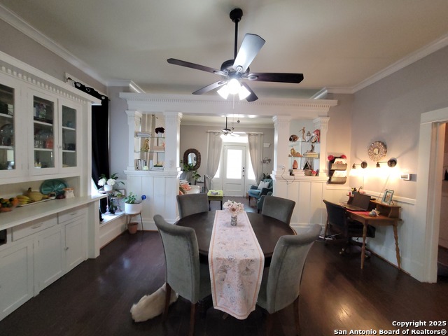 Listing photo id 0 for 318 Chicago  