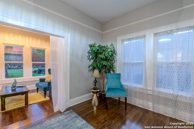 Image 22 of 47 For 520 Queen Anne