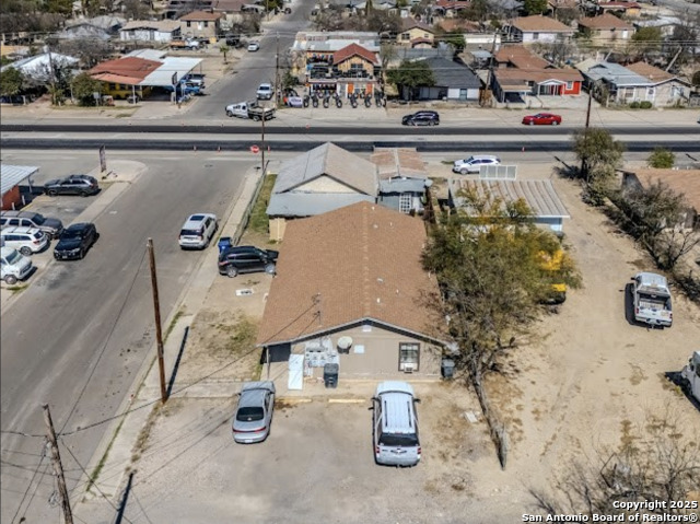 Listing photo id 3 for 1610 El Indio Hwy