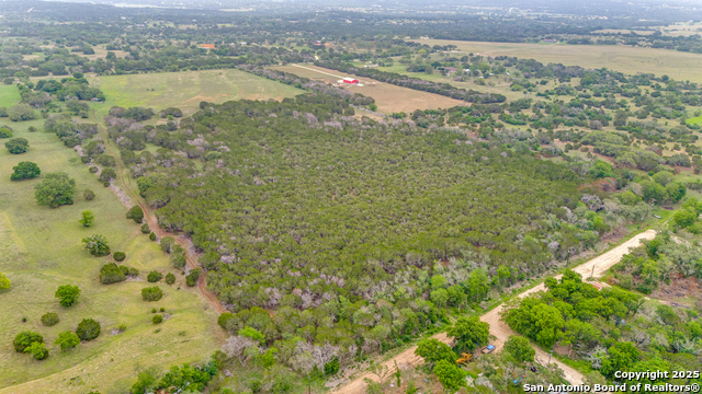 Listing photo id 0 for Tbd 37 Acres Elm Pass