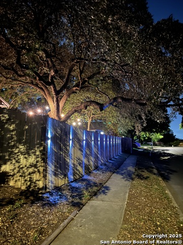Image 10 of 50 For 7866 Lark Ridge