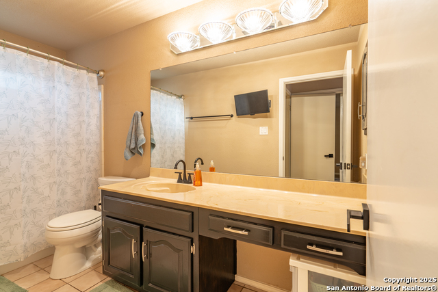 Image 36 of 50 For 7866 Lark Ridge