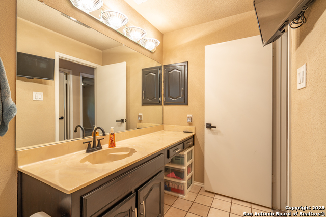 Image 37 of 50 For 7866 Lark Ridge