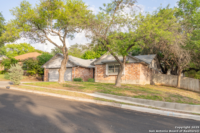 Image 4 of 50 For 7866 Lark Ridge