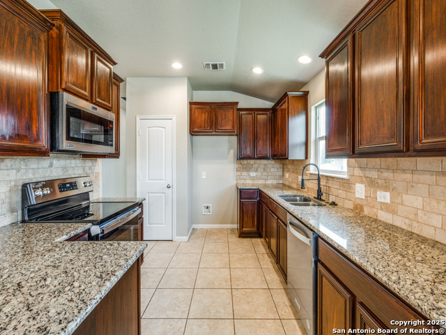 Image 11 of 25 For 767 Spectrum Dr.