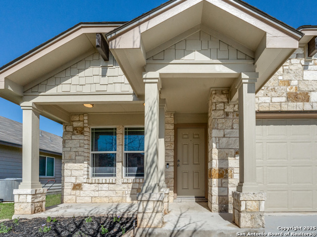 Image 3 of 25 For 767 Spectrum Dr.