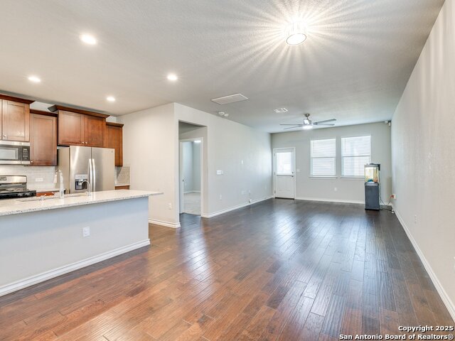Image 15 of 37 For 5627 Chestnut Crossing