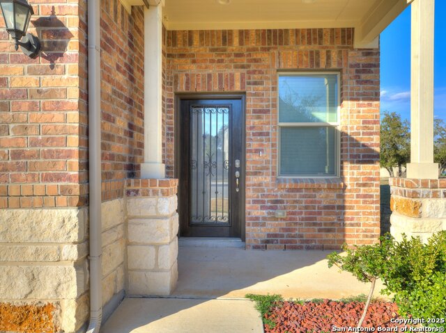 Image 7 of 37 For 5627 Chestnut Crossing