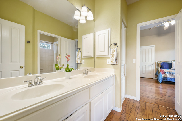 Image 21 of 35 For 221 Park Ridge
